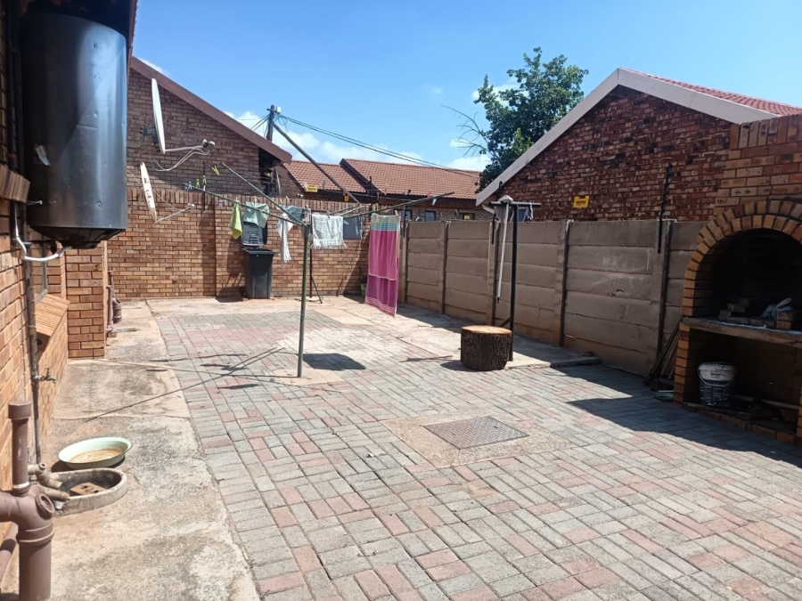 4 Bedroom Property for Sale in Minerva Gardens Northern Cape